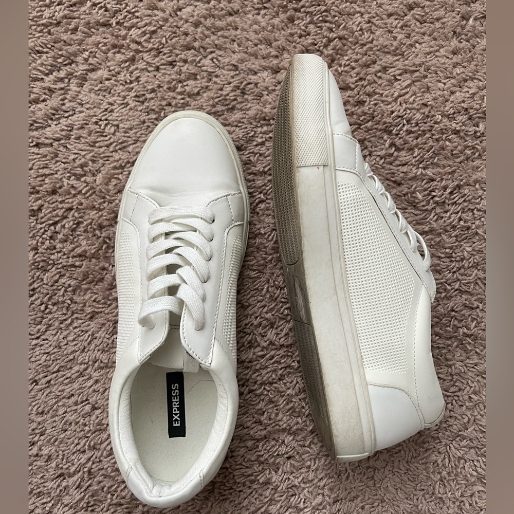 White Express Dress Shoes for Men Size 9